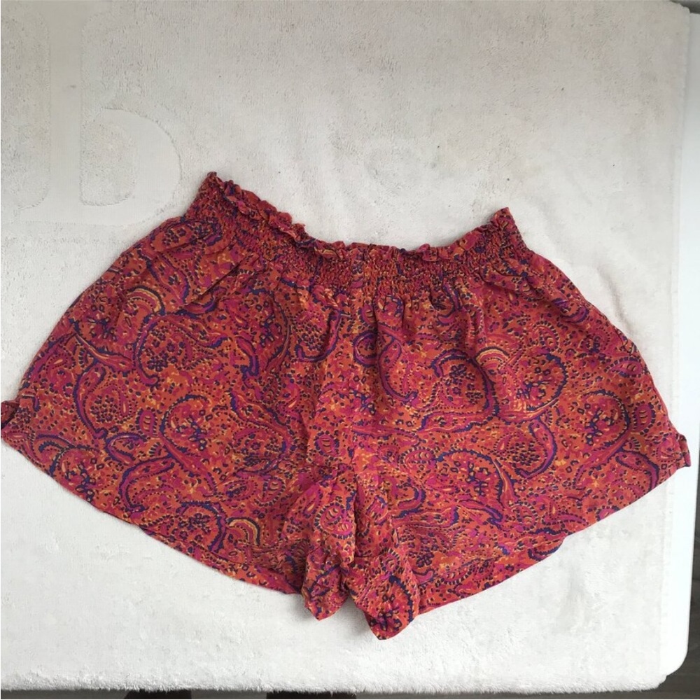 WINTER KATE SHORTS 100% SILK PAISLEY PINK XS